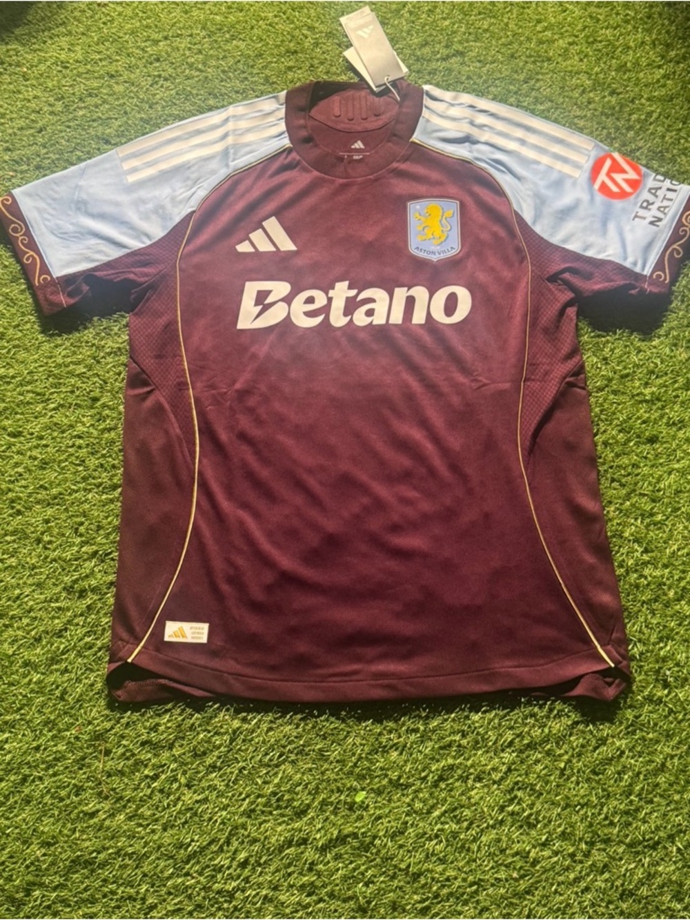 Aston Villa 25/26 Home Jersey Player Version Men’s L NWT